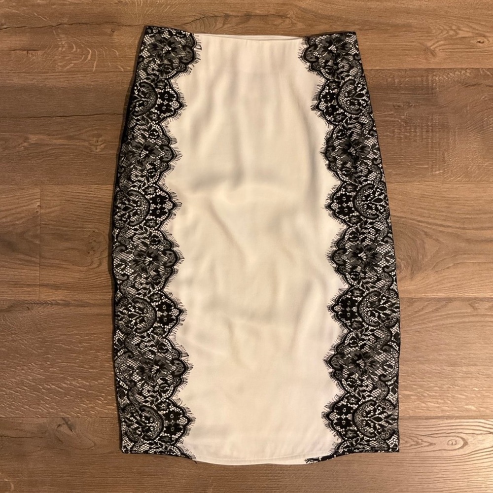 Maeve Anthropologie white black lace trim pencil skirt with side slits, 2 - Picture 2 of 9